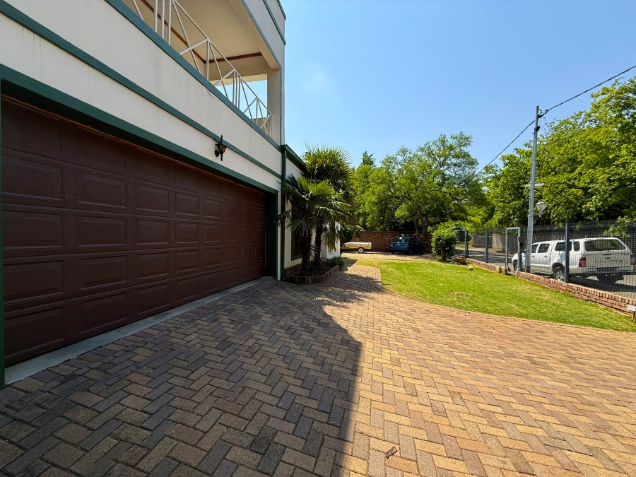 4 Bedroom Property for Sale in Oewersig North West